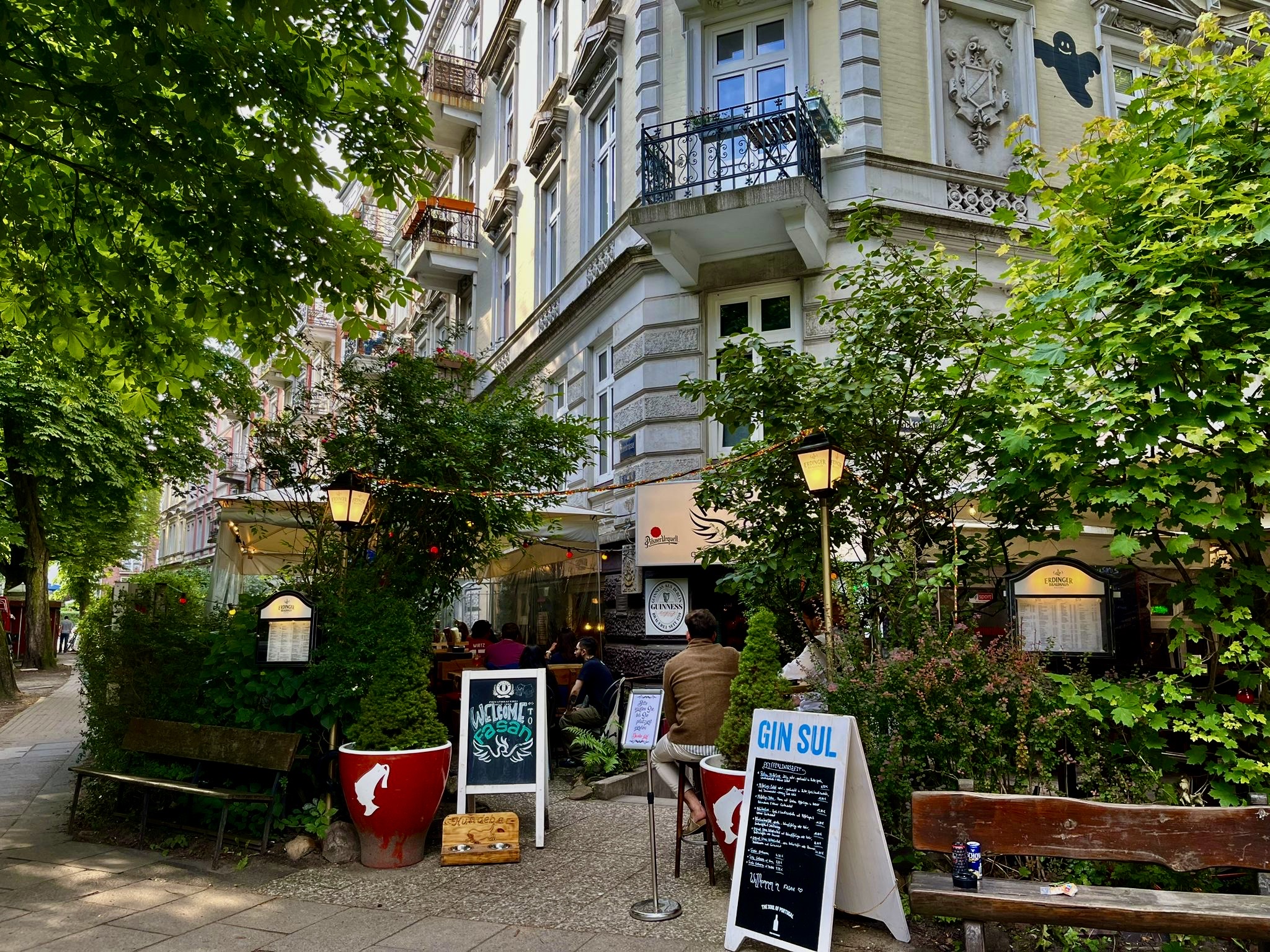 Kneipe Fasan Hamburg - Eimsbüttel's summer pub, image size:2048x1536