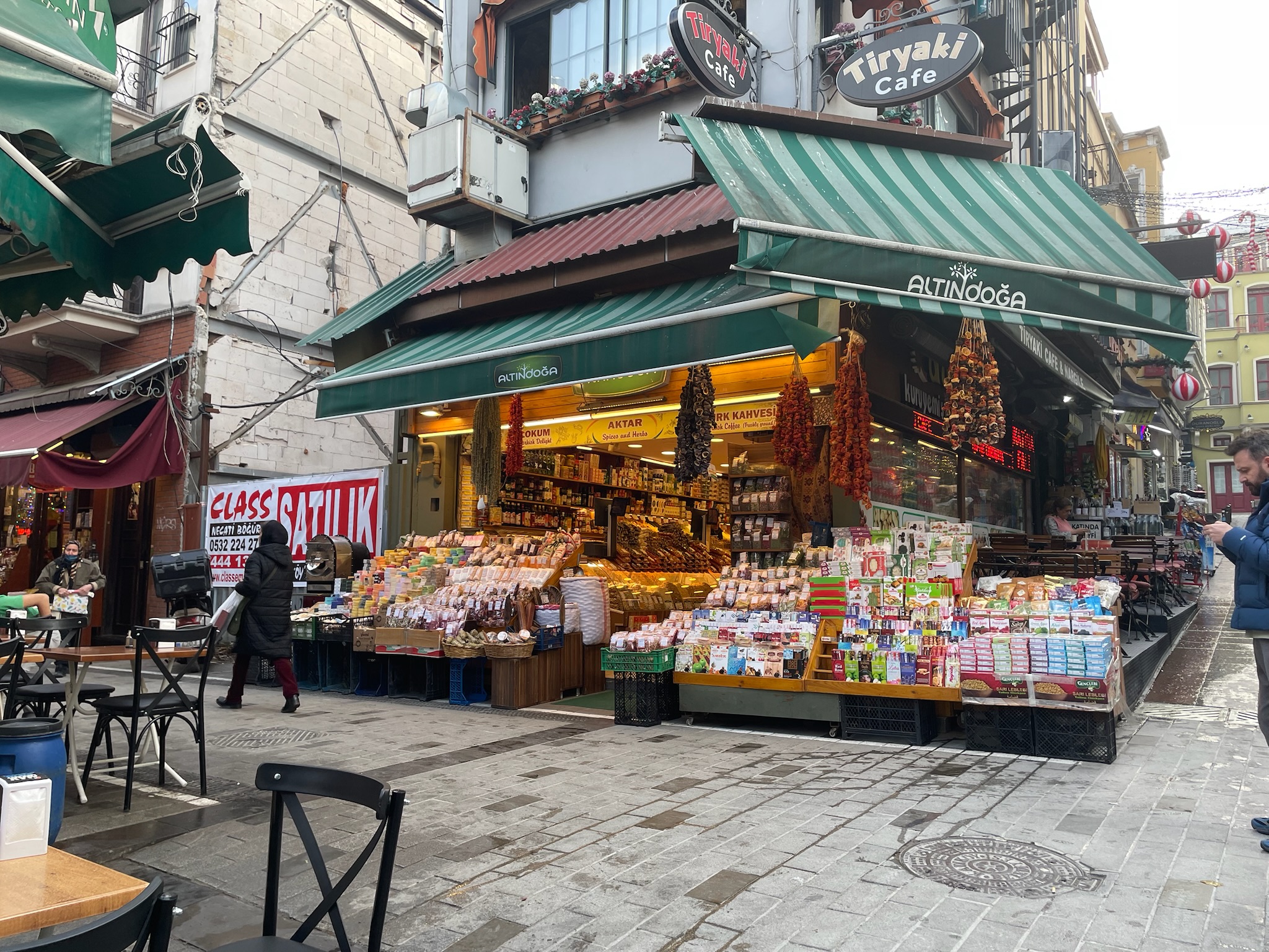 Altındoğa Kuruyemiş Istanbul - Herbal Shop